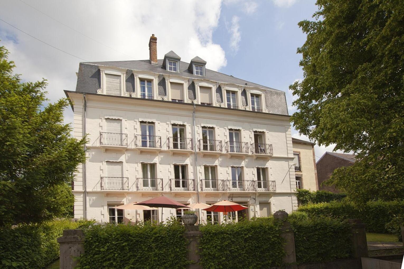 Hotels & Residences - Les Thermes Luxeuil-les-Bains Buitenkant foto