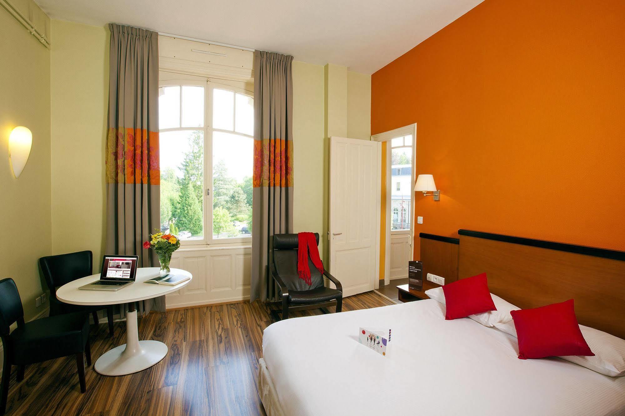 Hotels & Residences - Les Thermes Luxeuil-les-Bains Buitenkant foto
