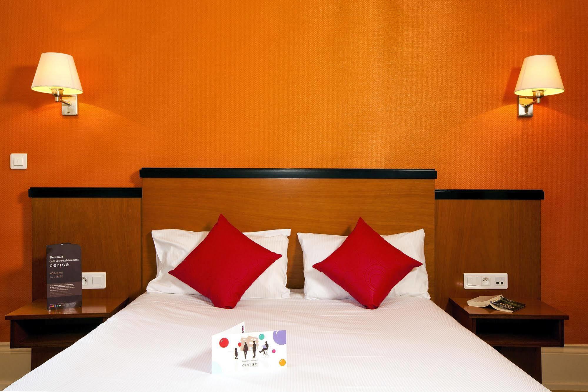 Hotels & Residences - Les Thermes Luxeuil-les-Bains Buitenkant foto