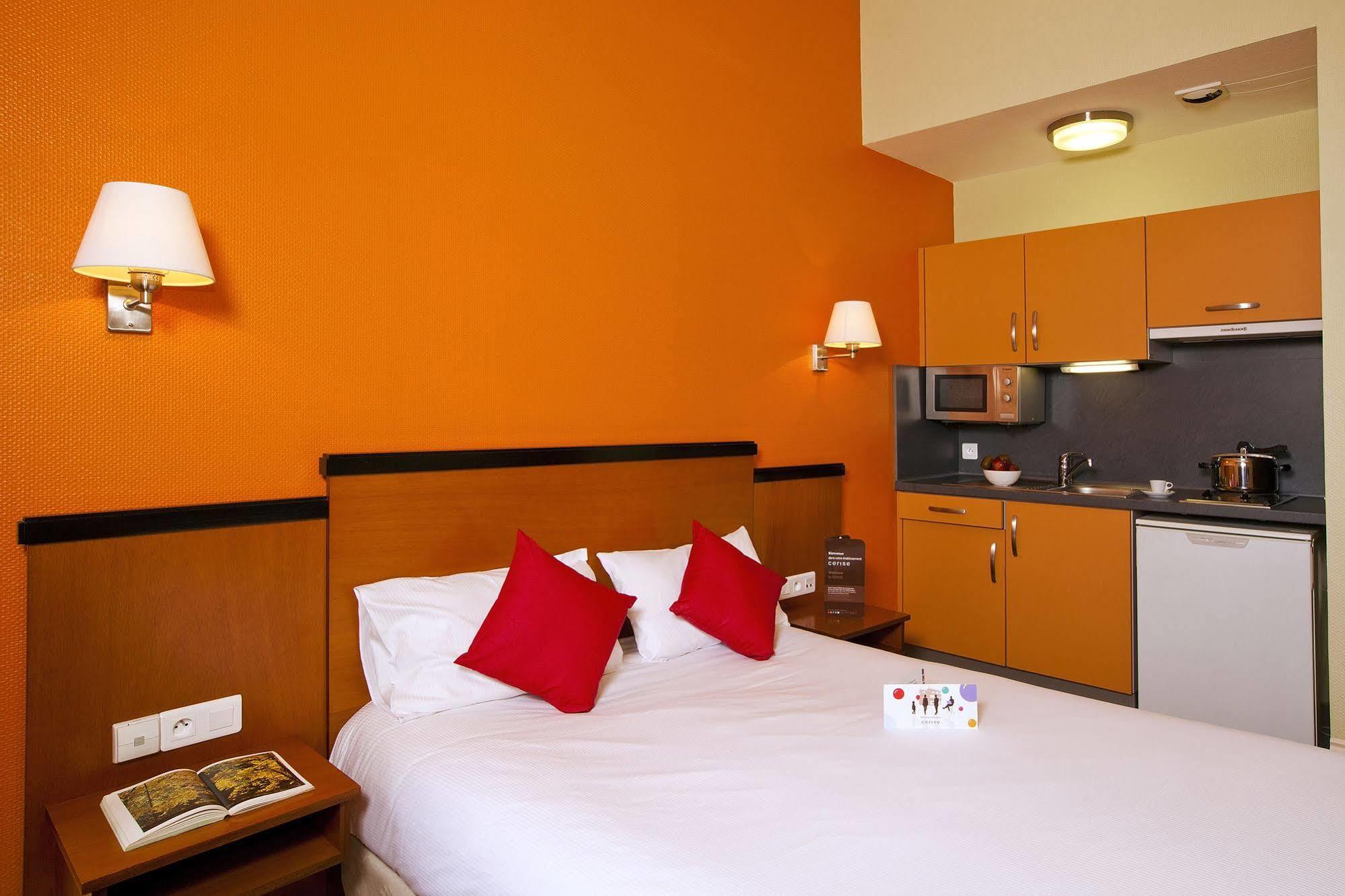 Hotels & Residences - Les Thermes Luxeuil-les-Bains Buitenkant foto